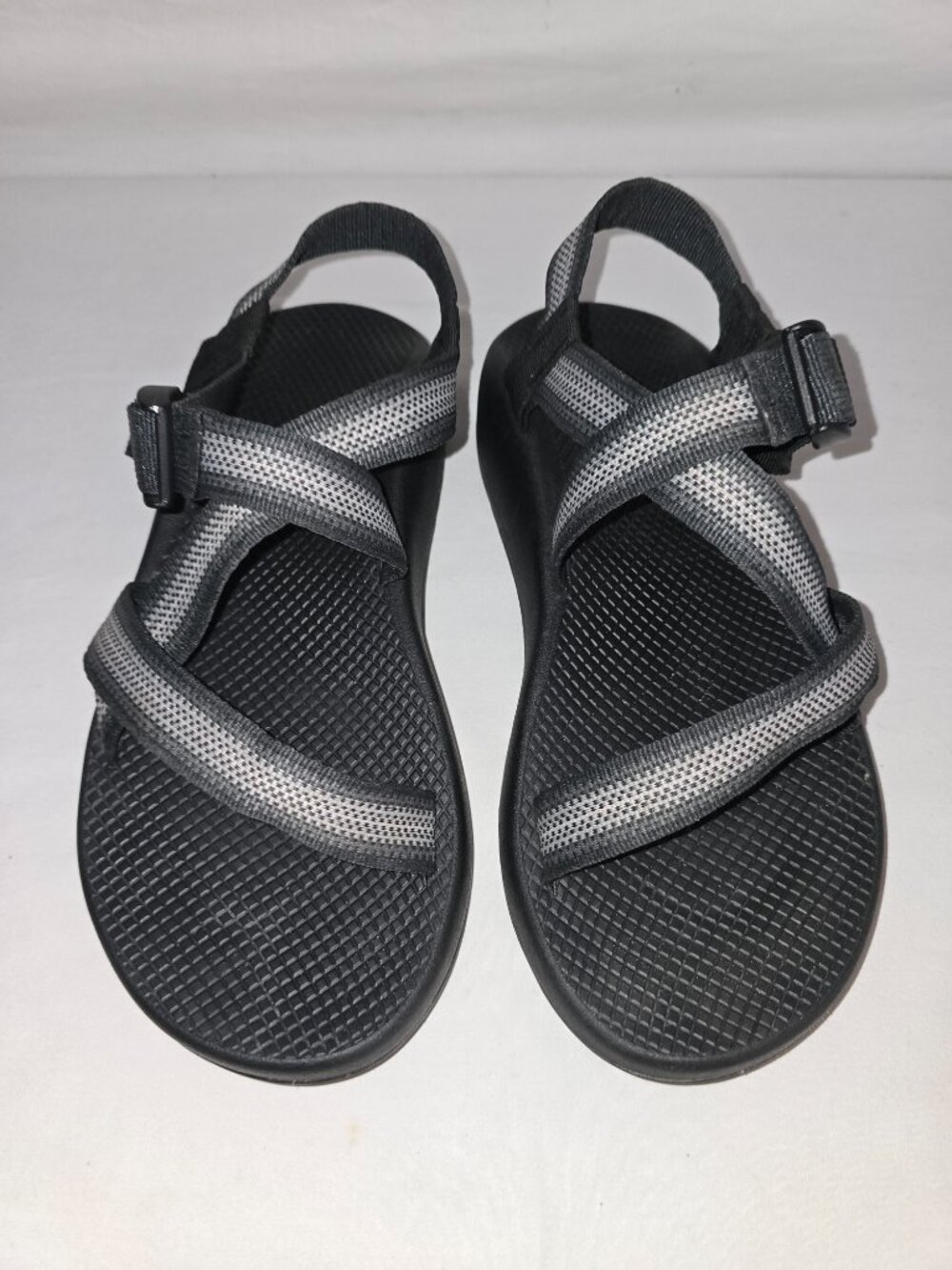 Chaco Men’s Z/1 Classic Split Gray Sandals Size 10 Regular Width